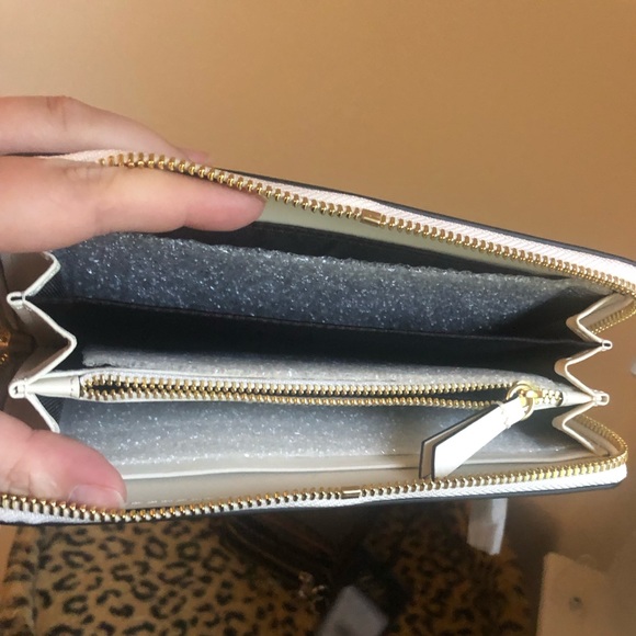 NWT Zac Posen Eartha Zipped Wallet-Mini Bow - Picture 4 of 4